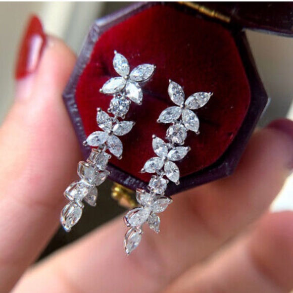 NEW STERLING SILVER Diamond Earrings - Picture 1 of 6